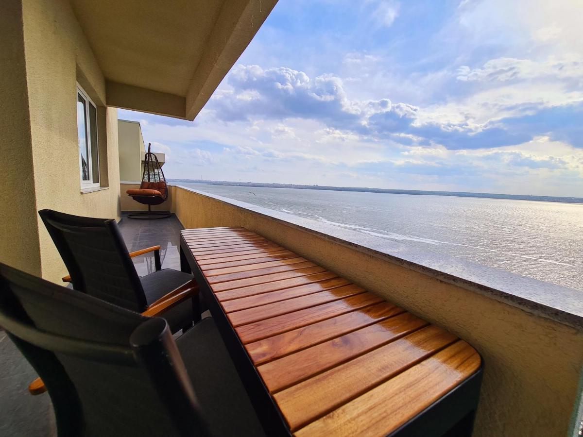 Moonlight Residence Мамая Екстериор снимка
