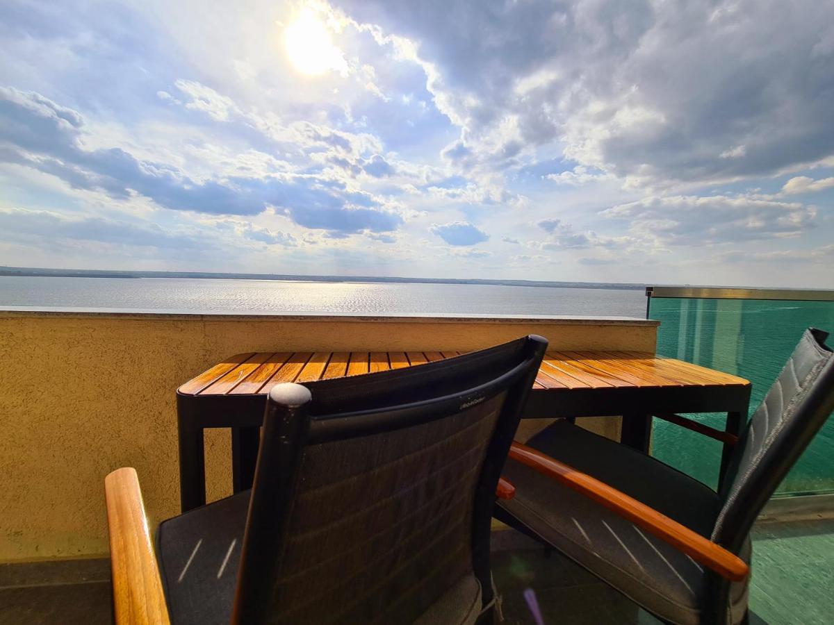 Moonlight Residence Мамая Екстериор снимка