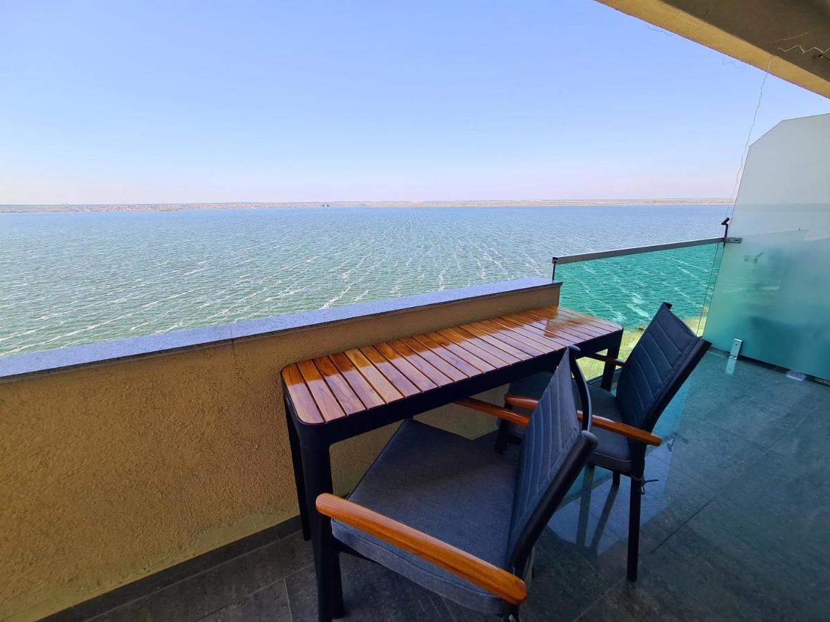 Moonlight Residence Мамая Екстериор снимка