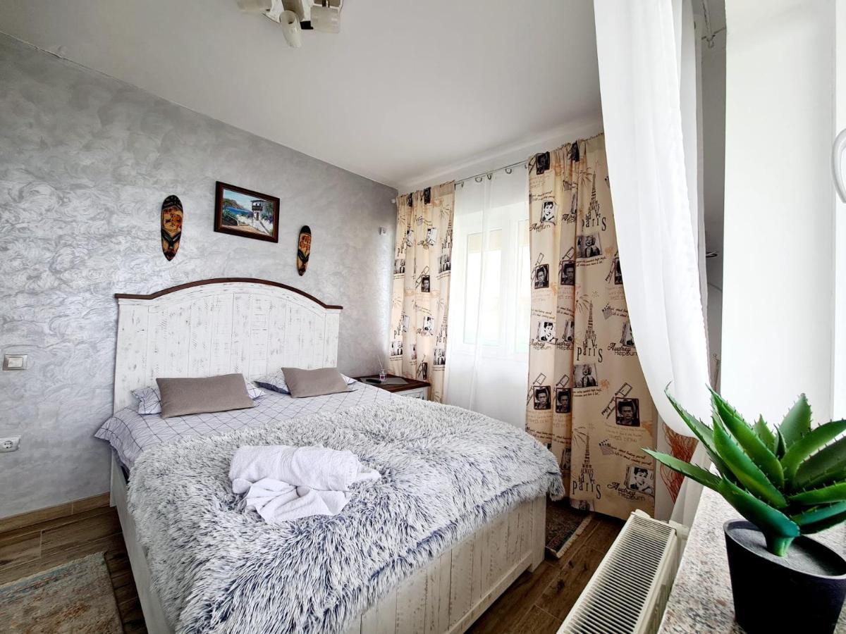 Moonlight Residence Мамая Екстериор снимка